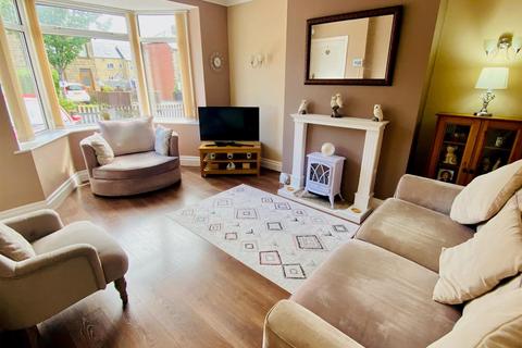 3 bedroom terraced house for sale, Coniston Avenue, Huddersfield