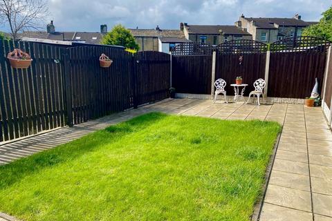 3 bedroom terraced house for sale, Coniston Avenue, Huddersfield