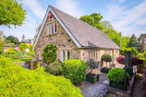 3 bedroom detached bungalow for sale, Thornhill Road, Huddersfield, HD3