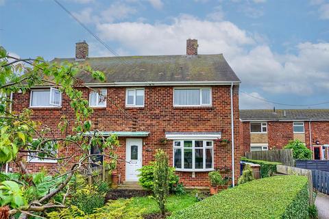 3 bedroom semi-detached house for sale, 40 Kirkfield Road, WITHERNSEA