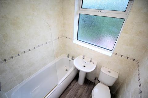 3 bedroom end of terrace house to rent, Chelveston Road, Coventry CV6