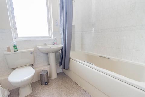 2 bedroom property for sale, Oxford Street, Tynemouth, North Shields