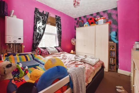 2 bedroom end of terrace house for sale, Cardigan Avenue, De La Pole Avenue, Hull