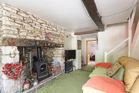 2 bedroom cottage for sale, Cranham, Gloucester
