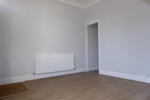 2 bedroom terraced house to rent, Birch Avenue, Stockport SK6