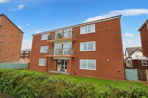 2 bedroom flat for sale, The Esplanade, Sheringham