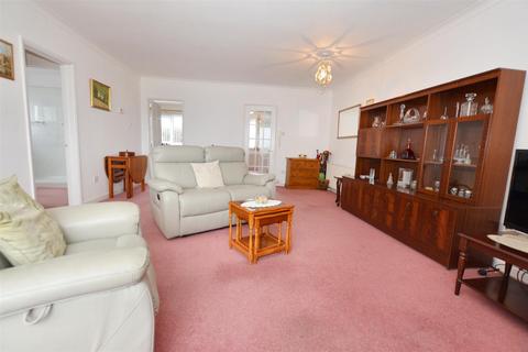 2 bedroom flat for sale, The Esplanade, Sheringham