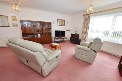 2 bedroom flat for sale, The Esplanade, Sheringham