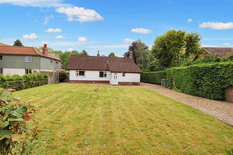 2 bedroom detached bungalow for sale, Cawston Road, Reepham