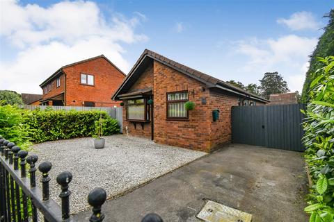 3 bedroom detached bungalow for sale, St Julians Wells, Kirk Ella