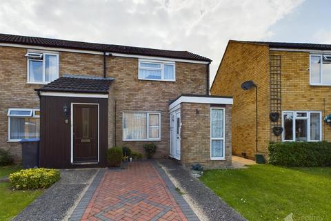 70 Peacocks, Harlow, CM19 5NZ