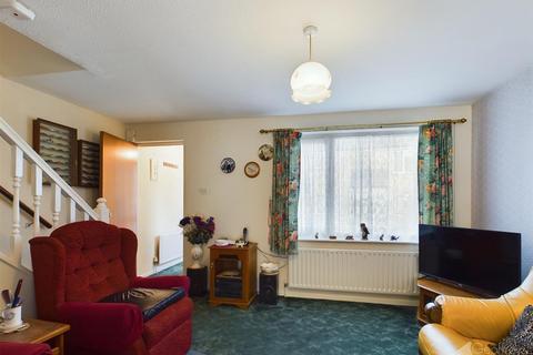 70 Peacocks, Harlow, CM19 5NZ