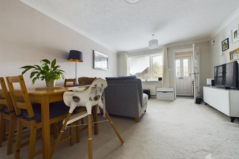 14 Knights Templars Green, Stevenage, SG2 0JY