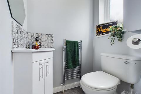 14 Knights Templars Green, Stevenage, SG2 0JY