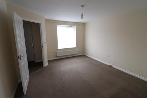 3 bedroom end of terrace house to rent, Scholar Road, Truro