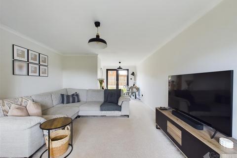 41 Boxfield Green, Stevenage, SG2 7DR