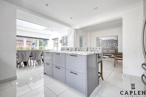 5 bedroom detached house for sale, Coopersale Common, Coopersale