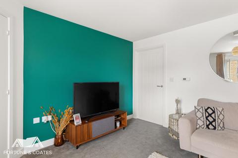 25 Plover Crescent, Harlow, CM17 0RZ