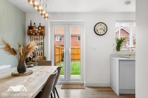 25 Plover Crescent, Harlow, CM17 0RZ