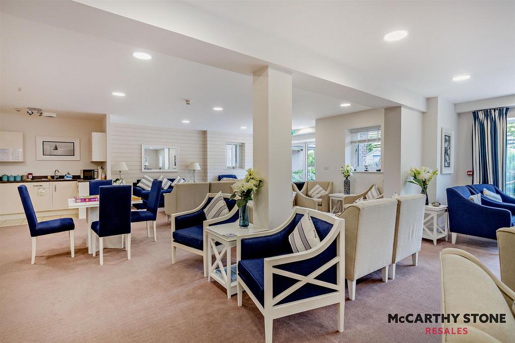 Homeowners Lounge