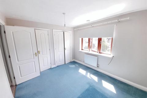 39 Oak Tree Lane, Woodgate, Chichester, PO20 3GU
