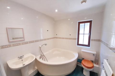 39 Oak Tree Lane, Woodgate, Chichester, PO20 3GU