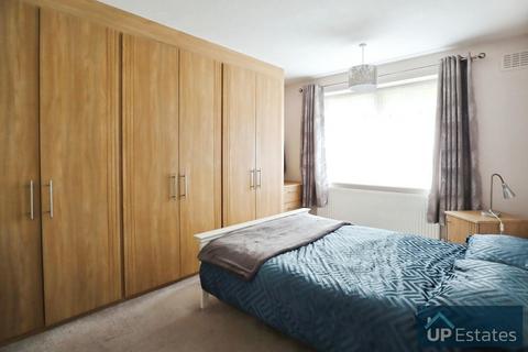 2 bedroom maisonette to rent, Sedgemoor Road, Coventry