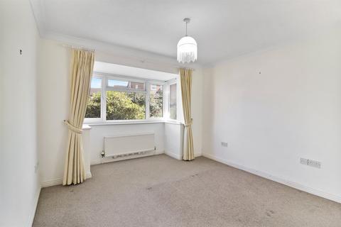 16 Fairfax Way, Torrington, EX38 7DA