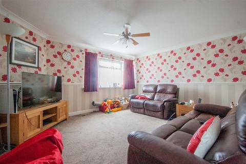 3 bedroom end of terrace house for sale, Havengore, Springfield, Chelmsford