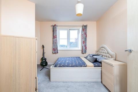 28 Arnold Road, Mangotsfield, Bristol, BS16 9LB