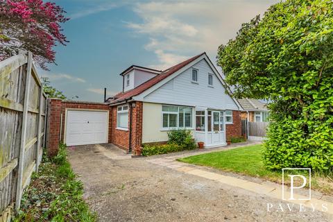 4 bedroom chalet for sale, Easton Way, Frinton-On-Sea