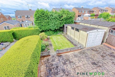 3 bedroom semi-detached house for sale, Linden Drive, Chesterfield S41