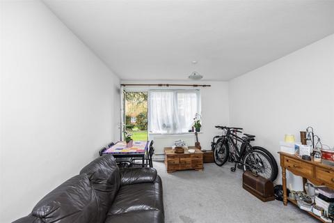 2 bedroom ground floor flat for sale, Park Court, Old London Road, Brighton