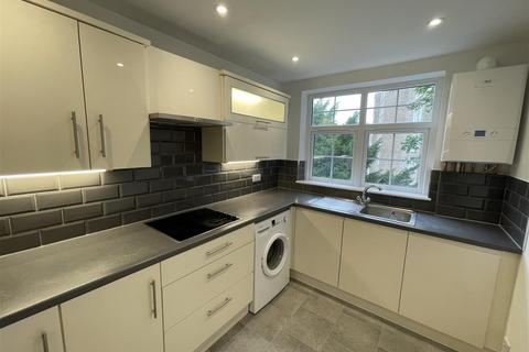 2 bedroom flat to rent, Withdean Rise, Brighton