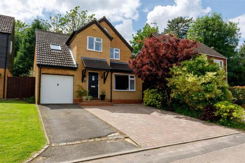 4 bedroom detached house for sale, Sanderling Walk, Banbury