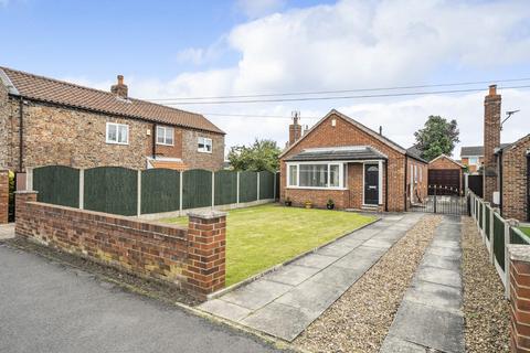 2 bedroom detached bungalow for sale, Hawthorn Drive, Barlby, Selby
