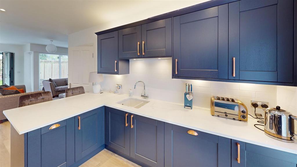 8-St-Stephens-Pl-Kitchen.jpg