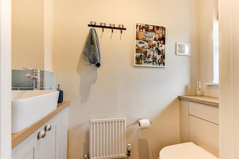 25 Abbey Road, Steyning, BN44 3SQ