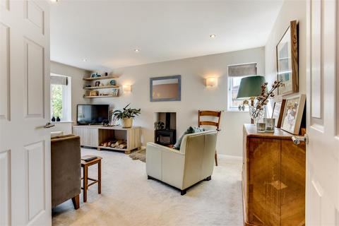 25 Abbey Road, Steyning, BN44 3SQ