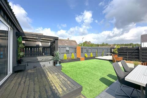 1 Camore Crescent, Dornoch, IV25 3HU