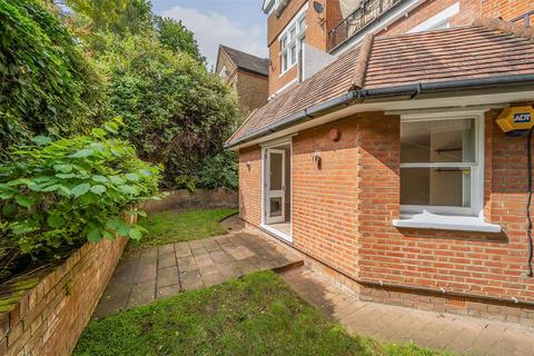2 bedroom flat for sale, Garden Apartment, Fitzjohn's Avenue, Hampstead, NW3