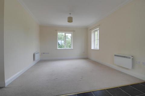 2 bedroom flat to rent, St. Michaels Avenue, Aylsham