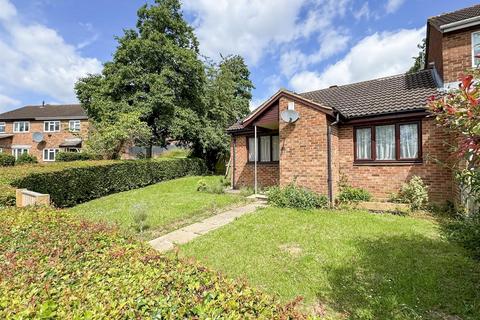 2 bedroom bungalow for sale, Merlin Walk, Eaglestone MK6