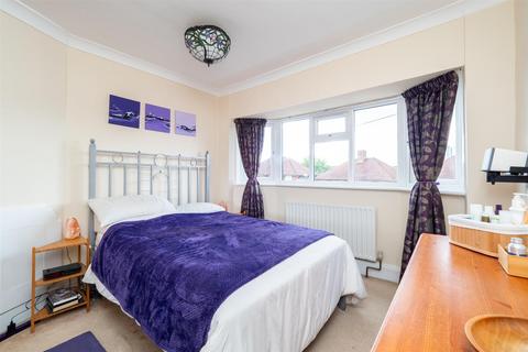13 Avon Close, Sutton, SM1 4PT