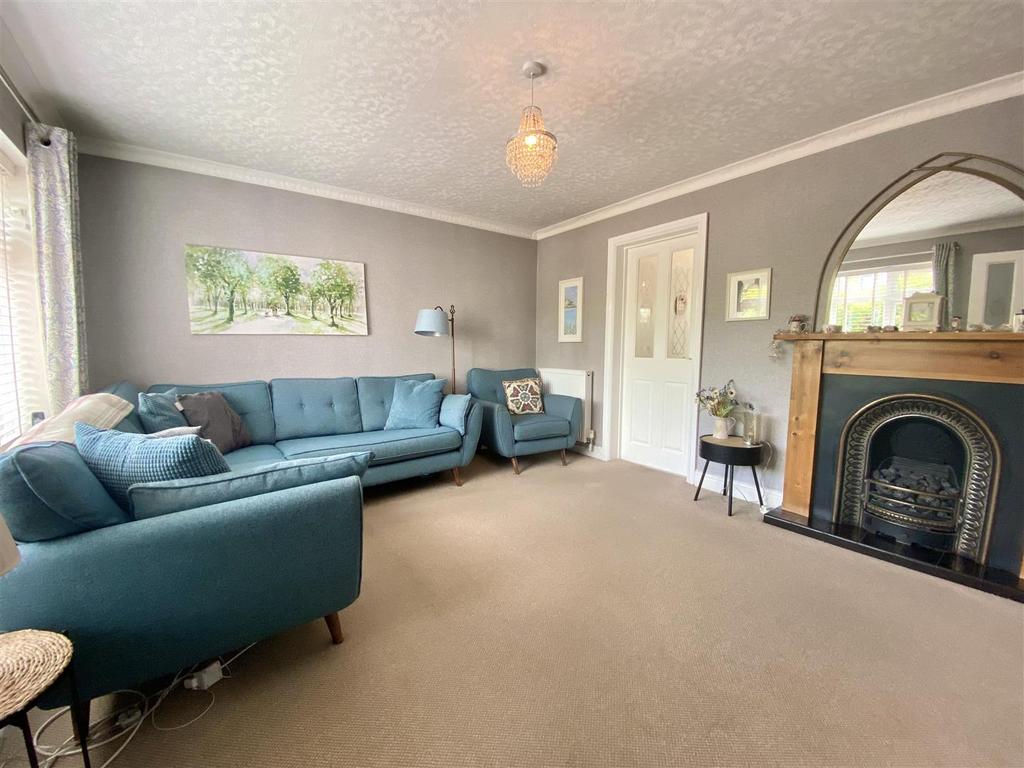 23 Adswood Grove, Shrewsbury, SY3 9QG 3 bed detached house for sale £