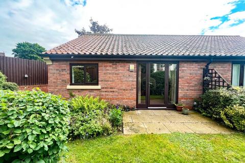 2 bedroom bungalow for sale, Rosebrook Gardens, Honeywell Close, Oadby, Leicester