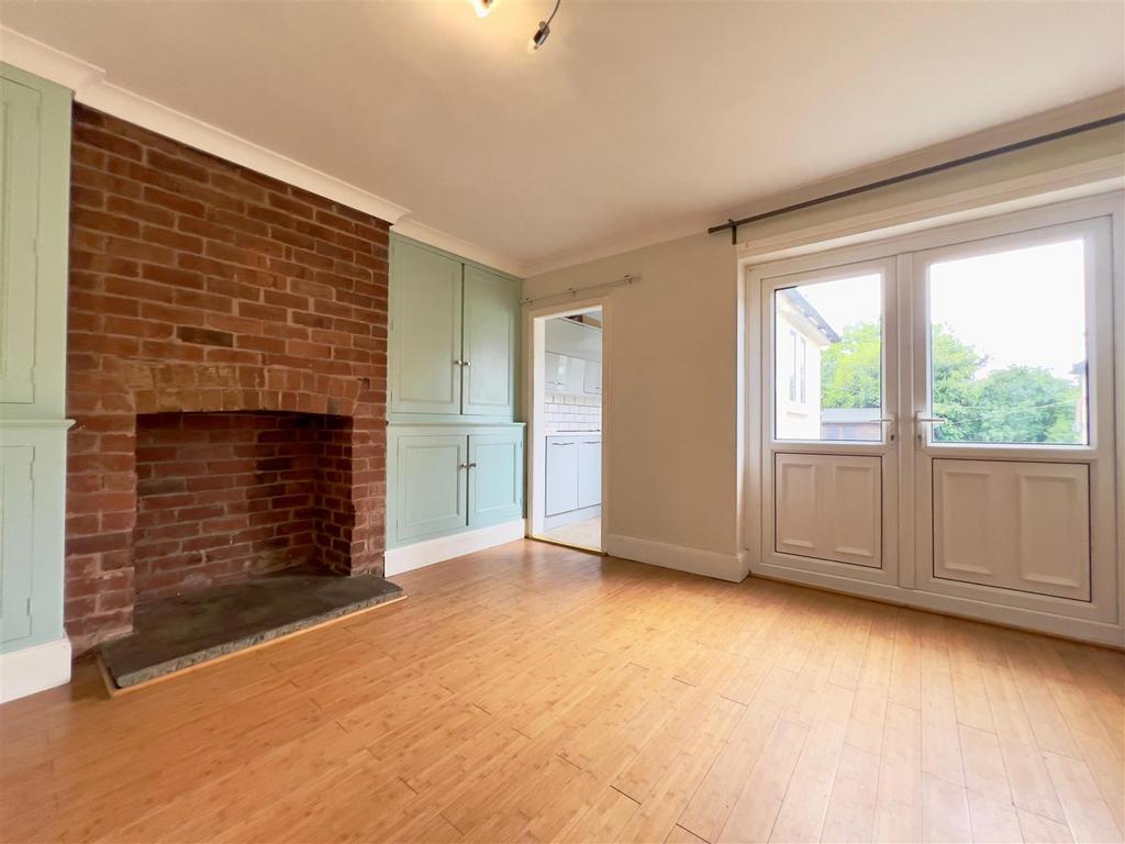 Station New Road, Old Tupton 3 bed semidetached house to rent £875
