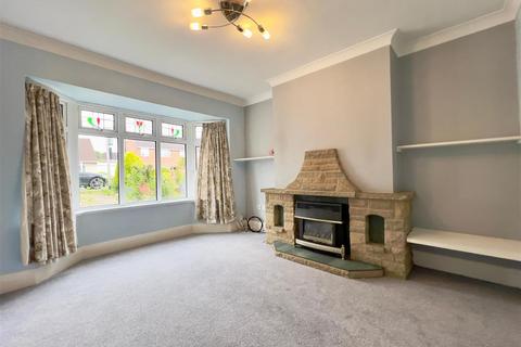 3 bedroom semi-detached house to rent, Station New Road, Old Tupton