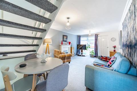 2 bedroom terraced house for sale, Chichester Close, Kingston Park, NE3