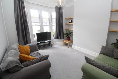 4 bedroom house to rent, Burlington Terrace, Cardiff CF5